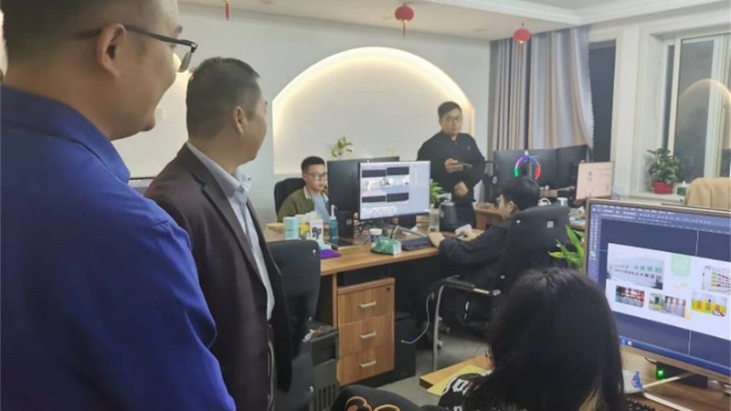 **误区一：只有阳光是最好的光源**